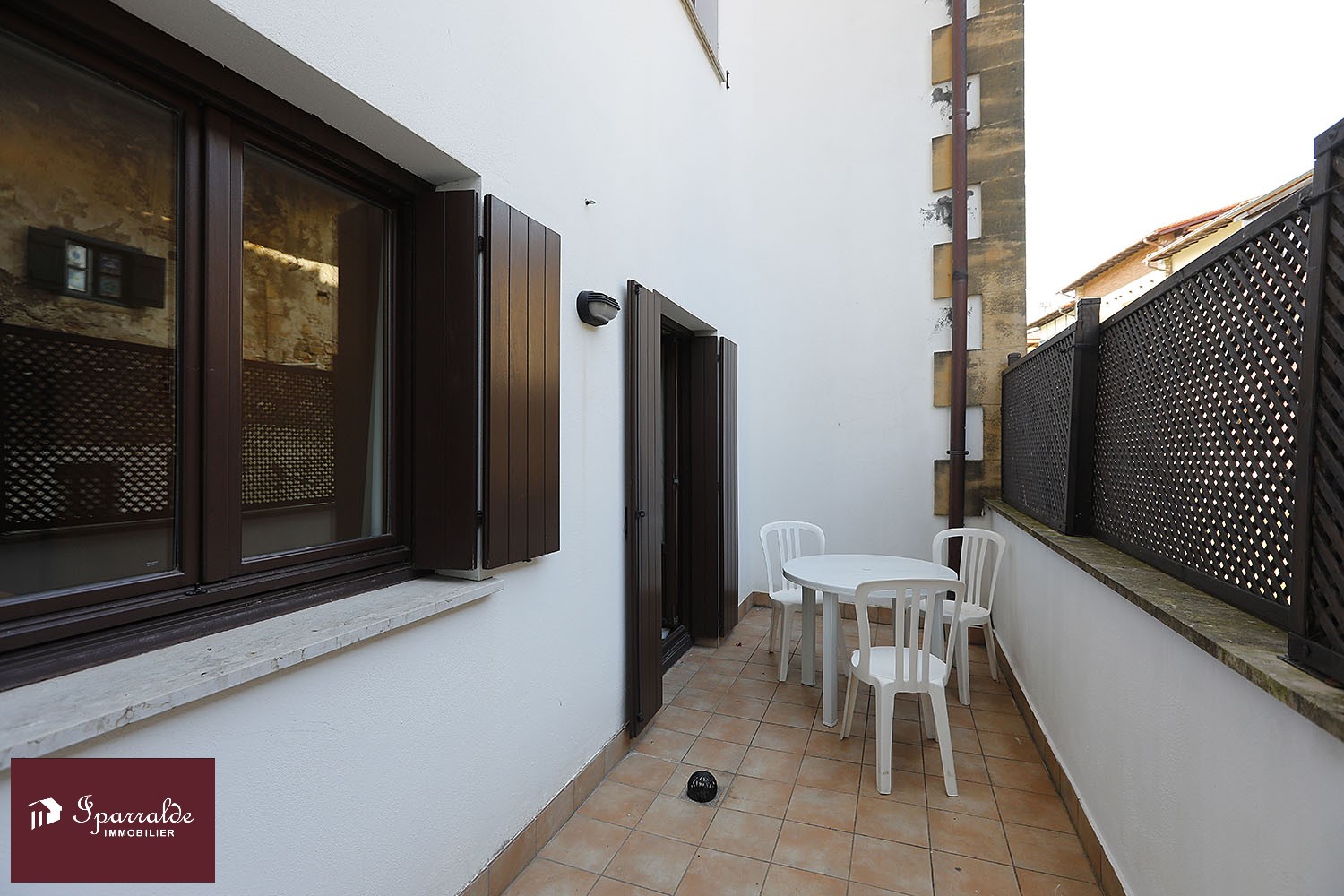 Grand appartement T2 à vendre  à Fontarrabie, ville médiévale située en face d´Hendaye(64)