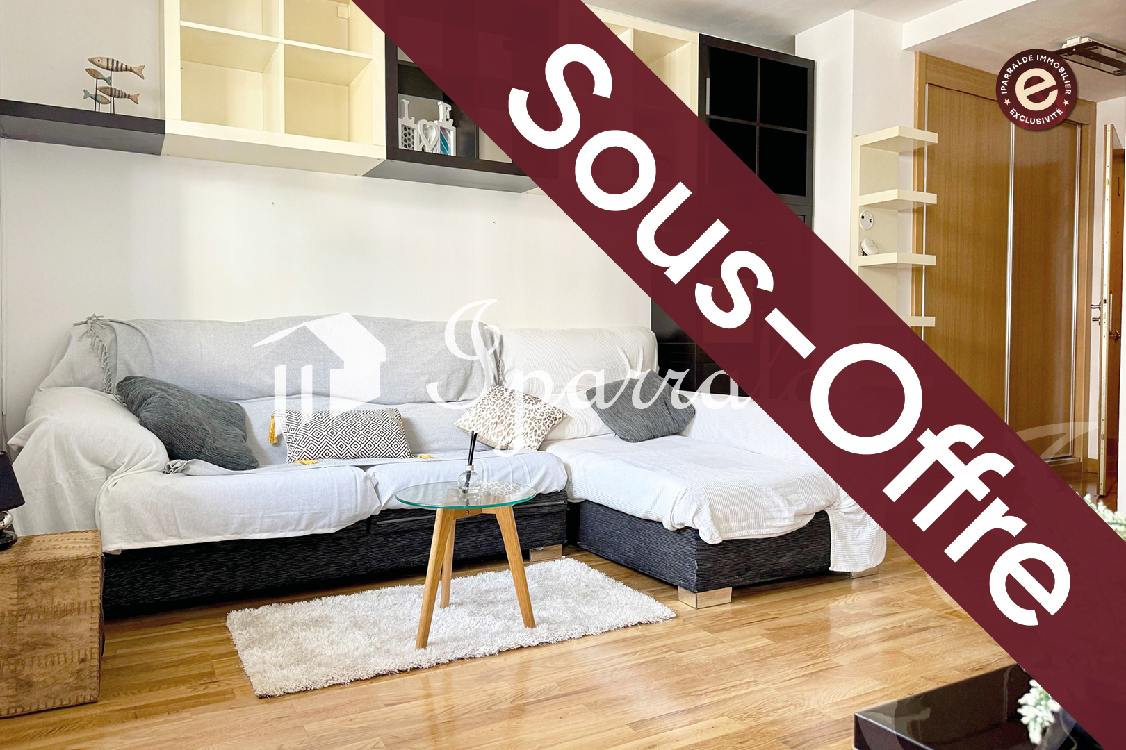 Découvrez ce joli T2 de 32 m² proposé par IPARRALDE Immobilier, idéalement situé au coeur de HENDAYE, à deux pas des commerces, transports et services du centre-ville.