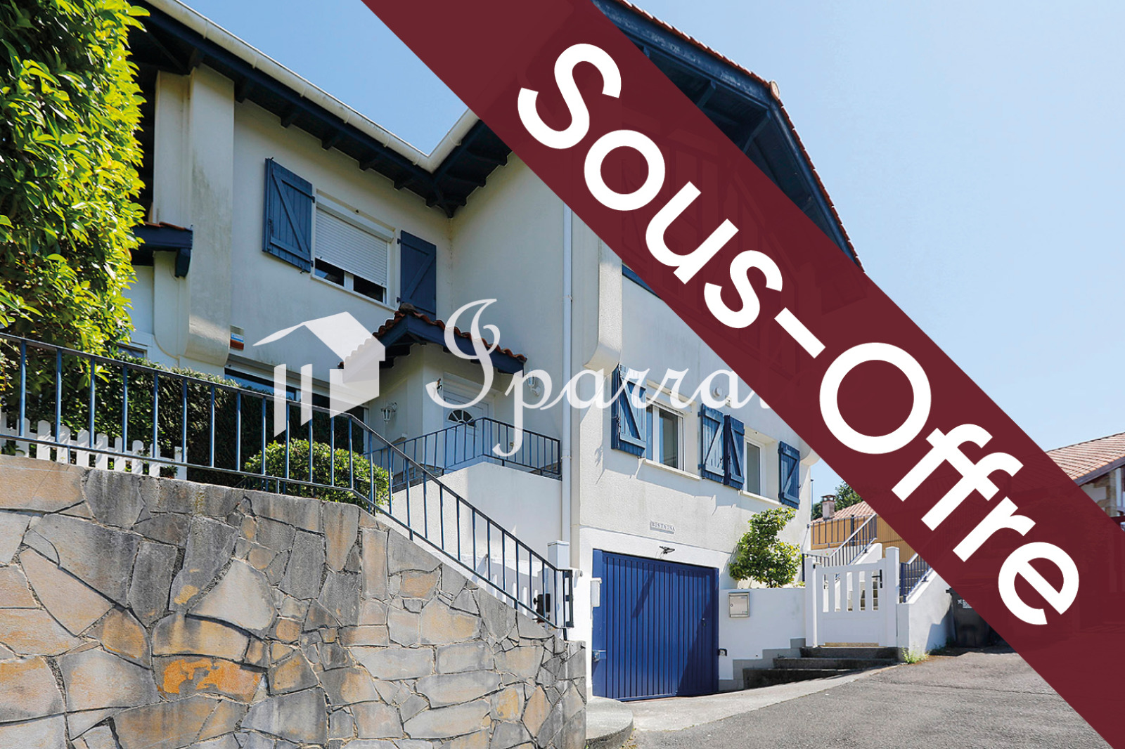 HENDAYE – Maison mitoyenne F5 avec vues imprenables
Exclusivité Iparralde Immobilier