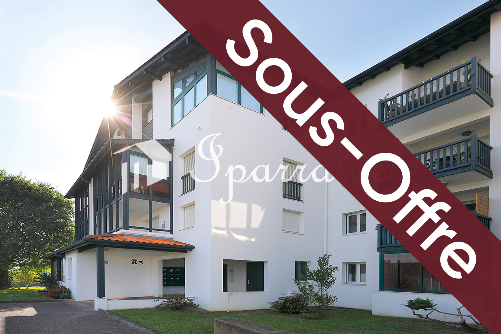 À vendre – T4 traversant avec Terrasse, Cave et Parking en Centre Ville.