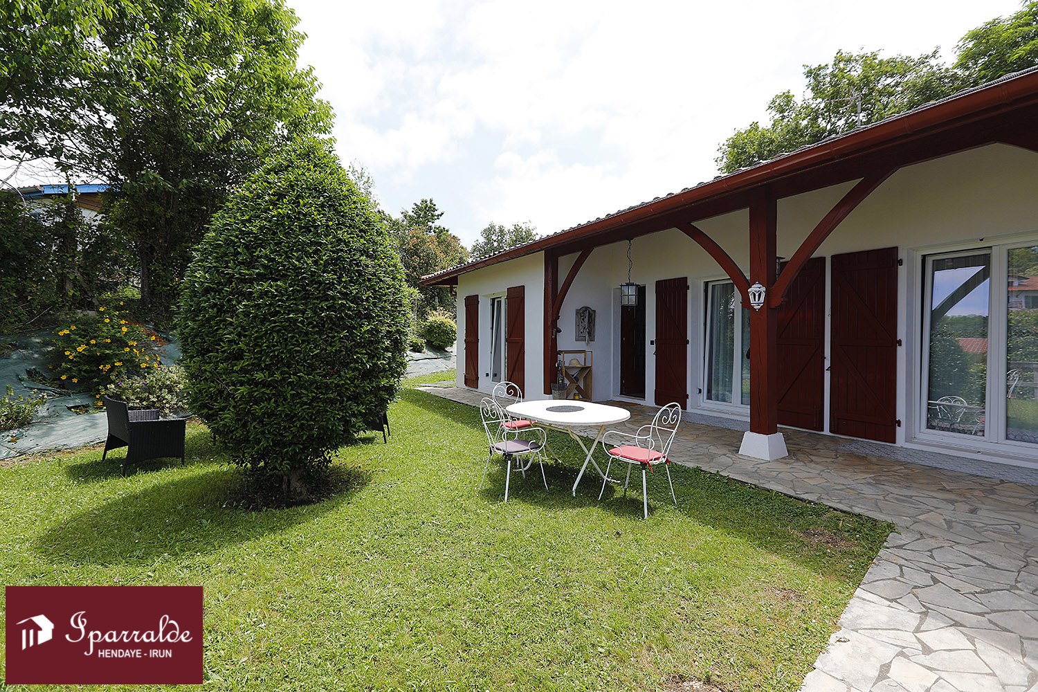 Maison mitoyenne 4 pièces avec jardin et garage à HENDAYE (64700)